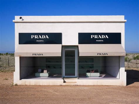 Prada Marfa: The Texas Store Built In The Middle Of Nowhere